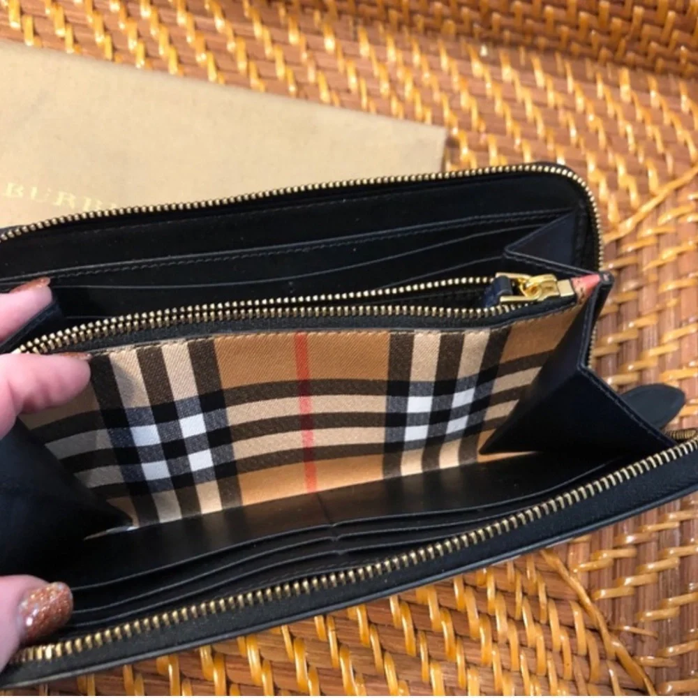 Burberry Wallet New With Tags - Picture 7 of 8